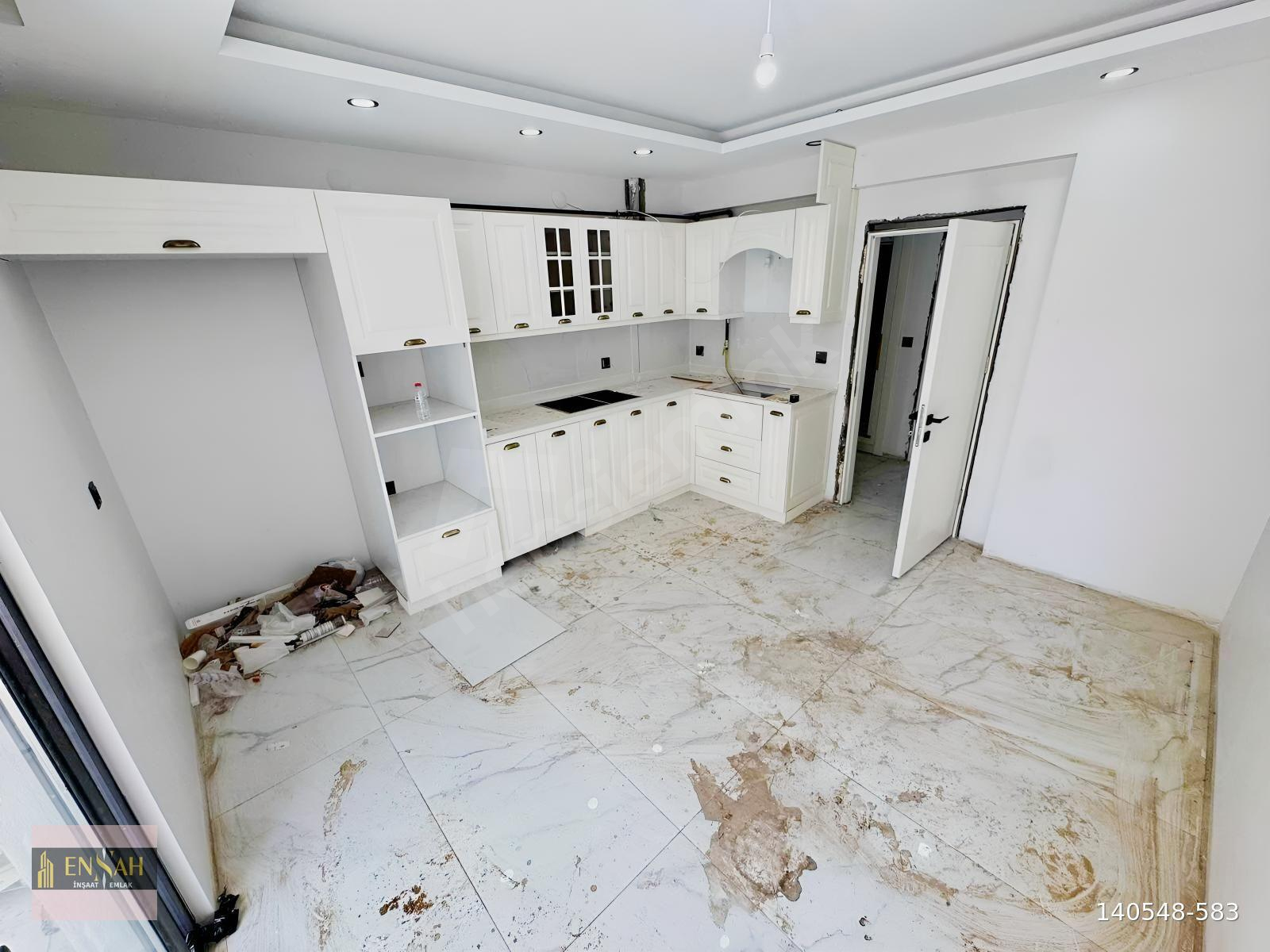 EN&ŞAH'TAN UYDUKENT ANA CADDEDE ACİL SATILIK SIFIR DAİRE