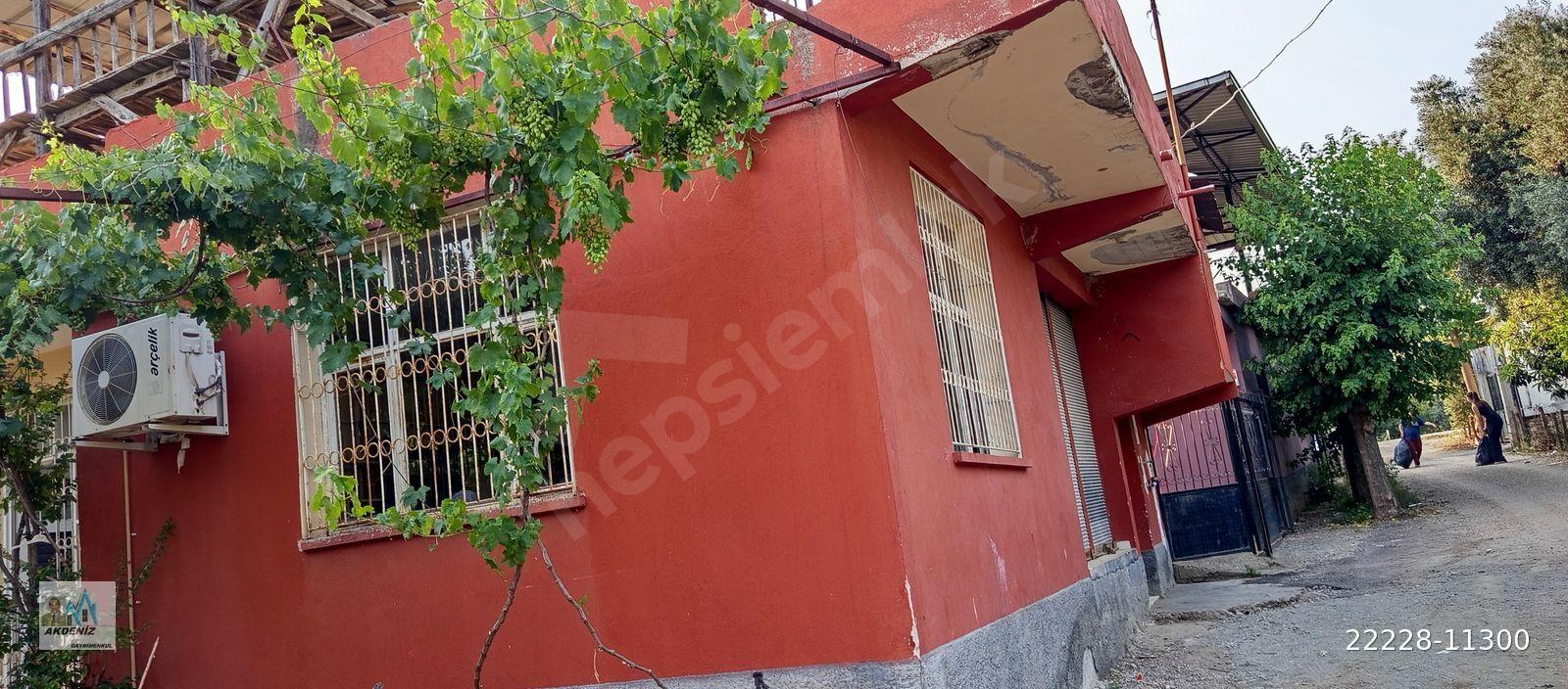Akdeniz Emlak'tan Satılık Adana Kozan İlç Şevkiye mah 988 m2 arsa içi Müstakil ev