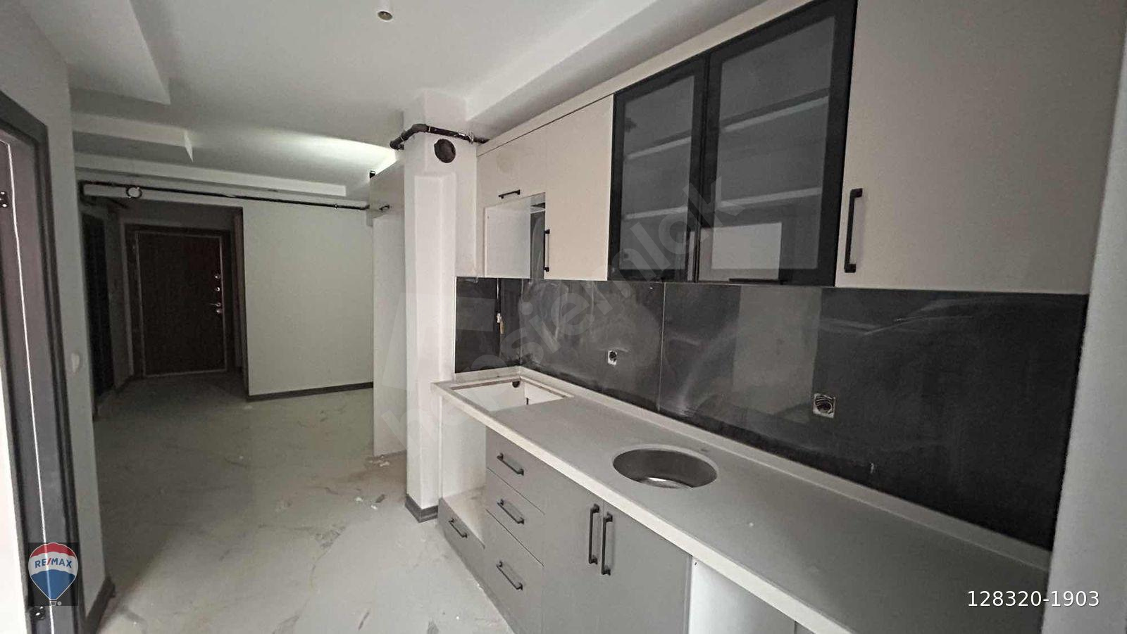 ESKİŞEHİR ODUNPAZARI HUZUR MAHALLESİNDE LÜKS 1+1 SATILIK DAİRE
