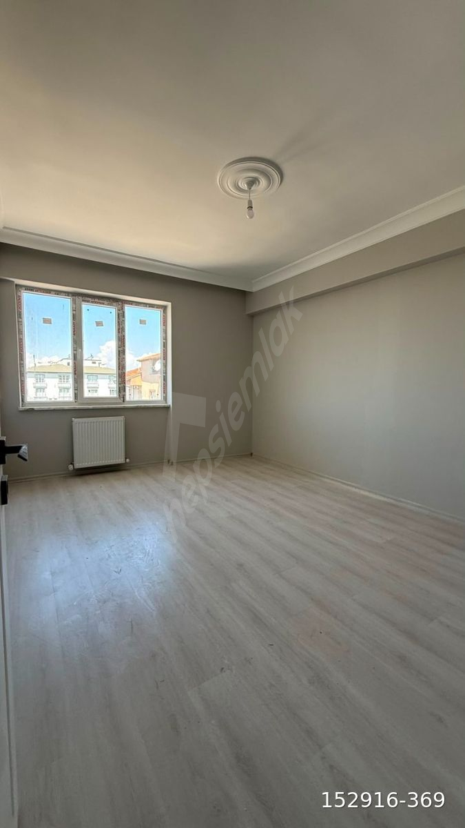 ÖZ GAYE EMLAKTAN DEVELİ REŞADİYE MAHALLESİNDE SATILIK SIFIR DAİRE