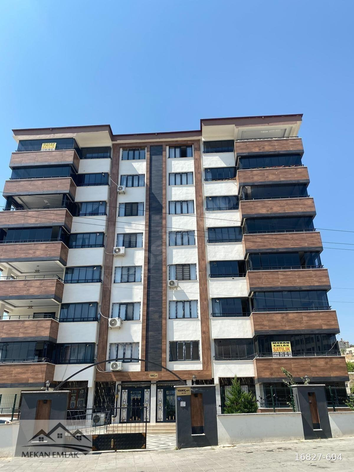 GEYLANİ MH.ANA CADDE ÜZERİ SATILIK SIFIR 3,5+1 LÜX DAİRE 180 m2