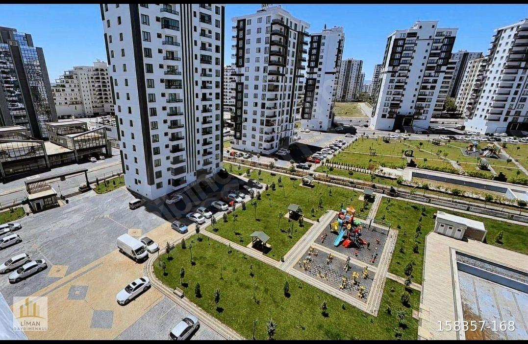 OTOGAR YANINDA 2+1 SATILIK HAVUZLU LÜKS DAİRE