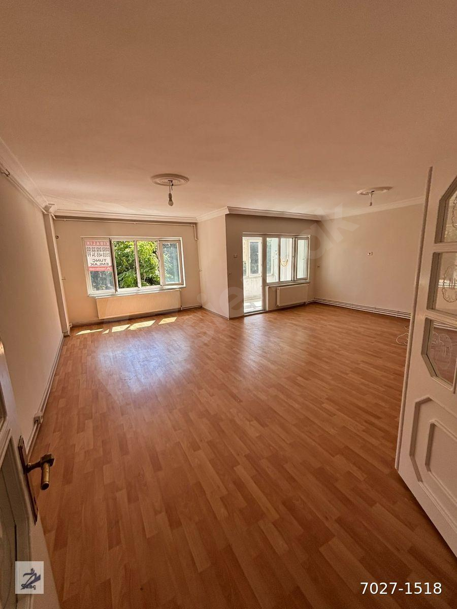 3+1 | 140 m² | Asansörlü | Bireysel Doğalgazlı | Merkezi Konum