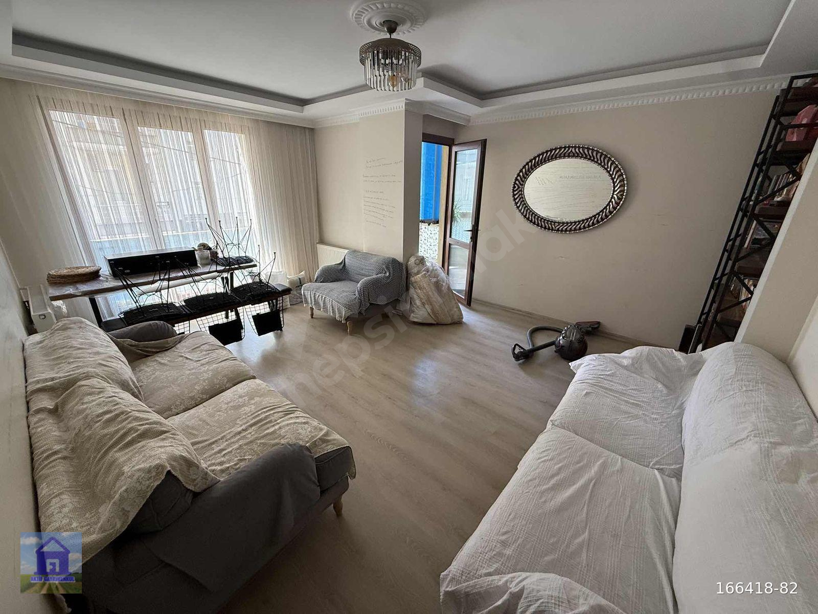 KOCASİNANDA 3+1 EBEVEYN BANYO OTOPARKLI 10 YILLIK SATILIK DAİRE