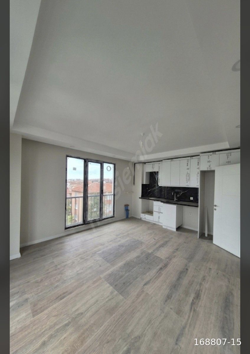 Büyükçekmece Fatih Mahallesi’nde Sıfır Binada Kiralık 4+1