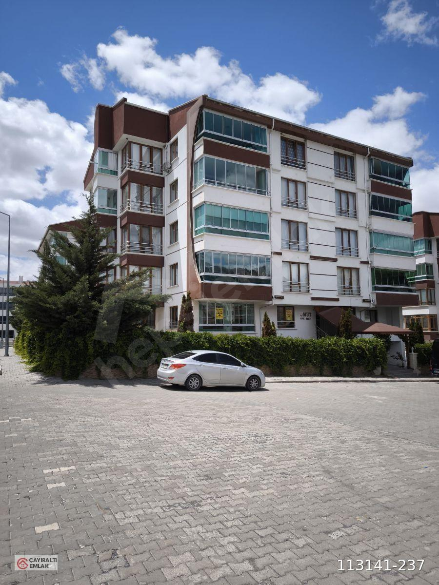 ÇAYIRALTI EMLAK'TAN GÜZELYURT MAHALLESİ'NDE SATILIK 4+1 DAİRE