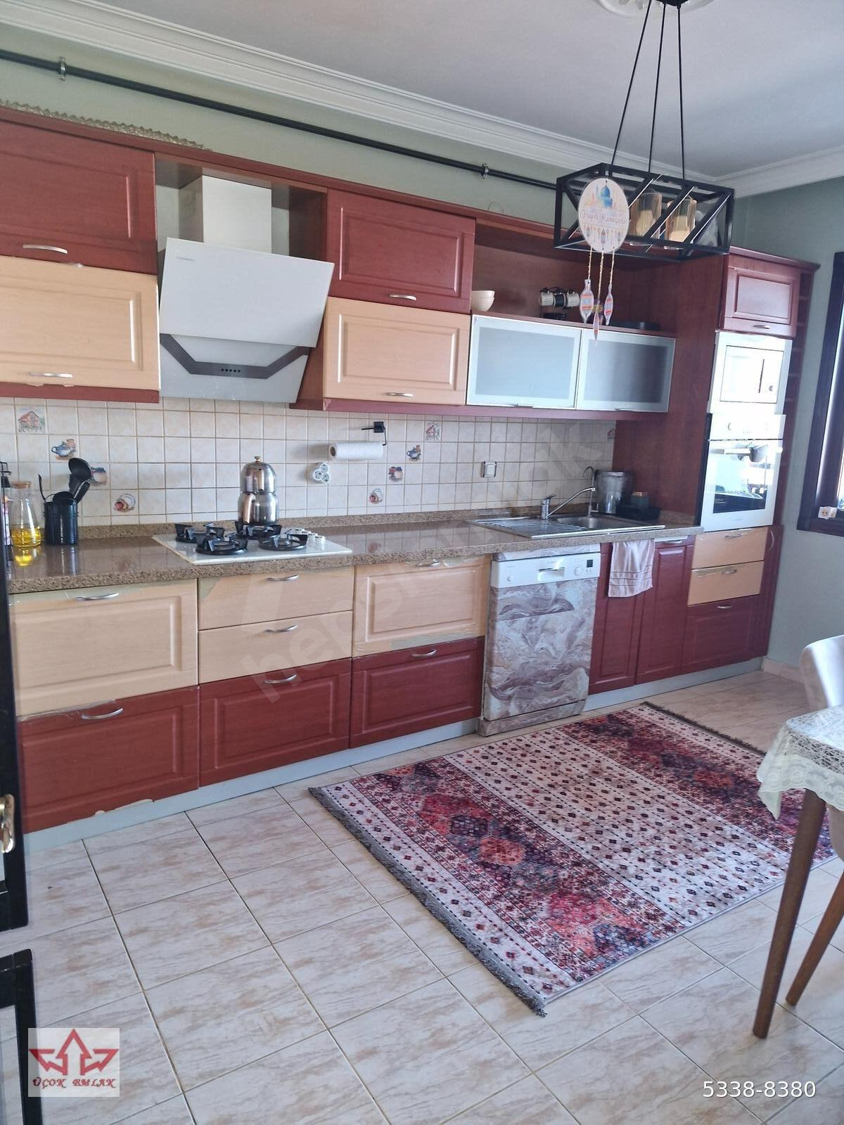 YUKARI ÖVEÇLERDE SATILIK DAİRE 3+1 8.KAT SÜPER MANZARALI SİTE'DE GÜNEY CEPHE ÇOCUK PARKI BASKET SAH