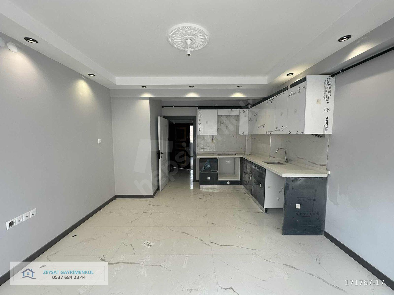 ZEYSAT'TAN PTT -KAPALI PAZAR YAKINI SATILIK 1+1 DAİRE