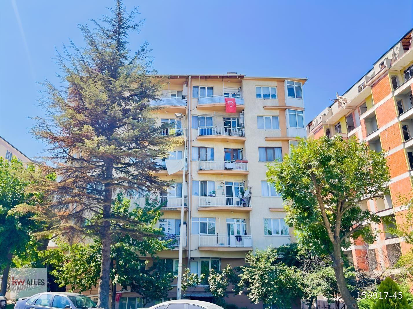 Alanönü Babur Sokak 3+1 Kiralık Daire