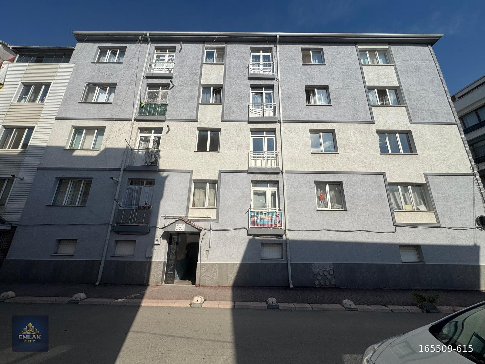ÖMERAĞA MAH.HATBOYU VE GAZİ YAKUP SATAR DİBİ SATILIK 3+1 DAİRE