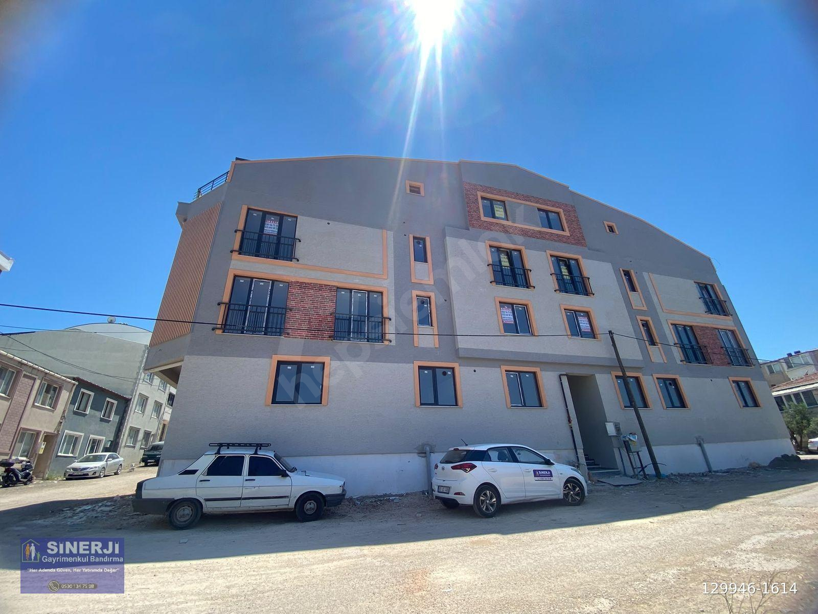 Bandırma Yeni Mh. Sıfır Bina Teraslı 1+1 Kiralık Dublex Daire