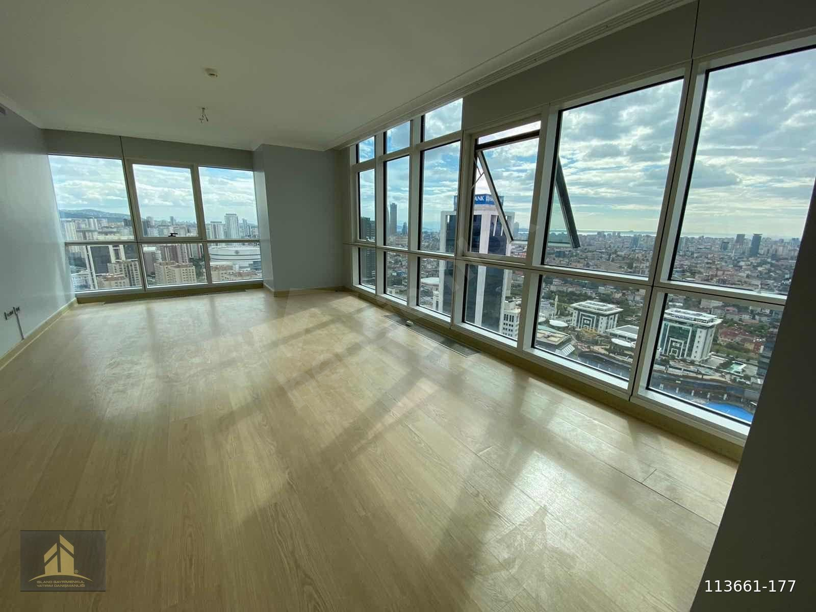 Varyap Meridianda Yüksek Kat Önü Açık 180m² 3+1