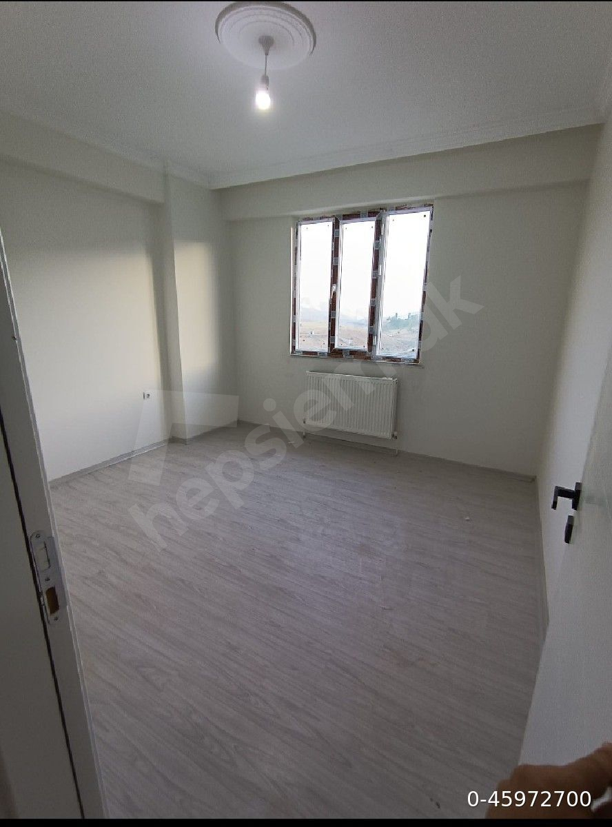 BİTLİS EREN UNV VE DSI KARSISINDA KIRALIK 1+1 MUTFAK BAĞIMSIZ GENİŞ DAİRE