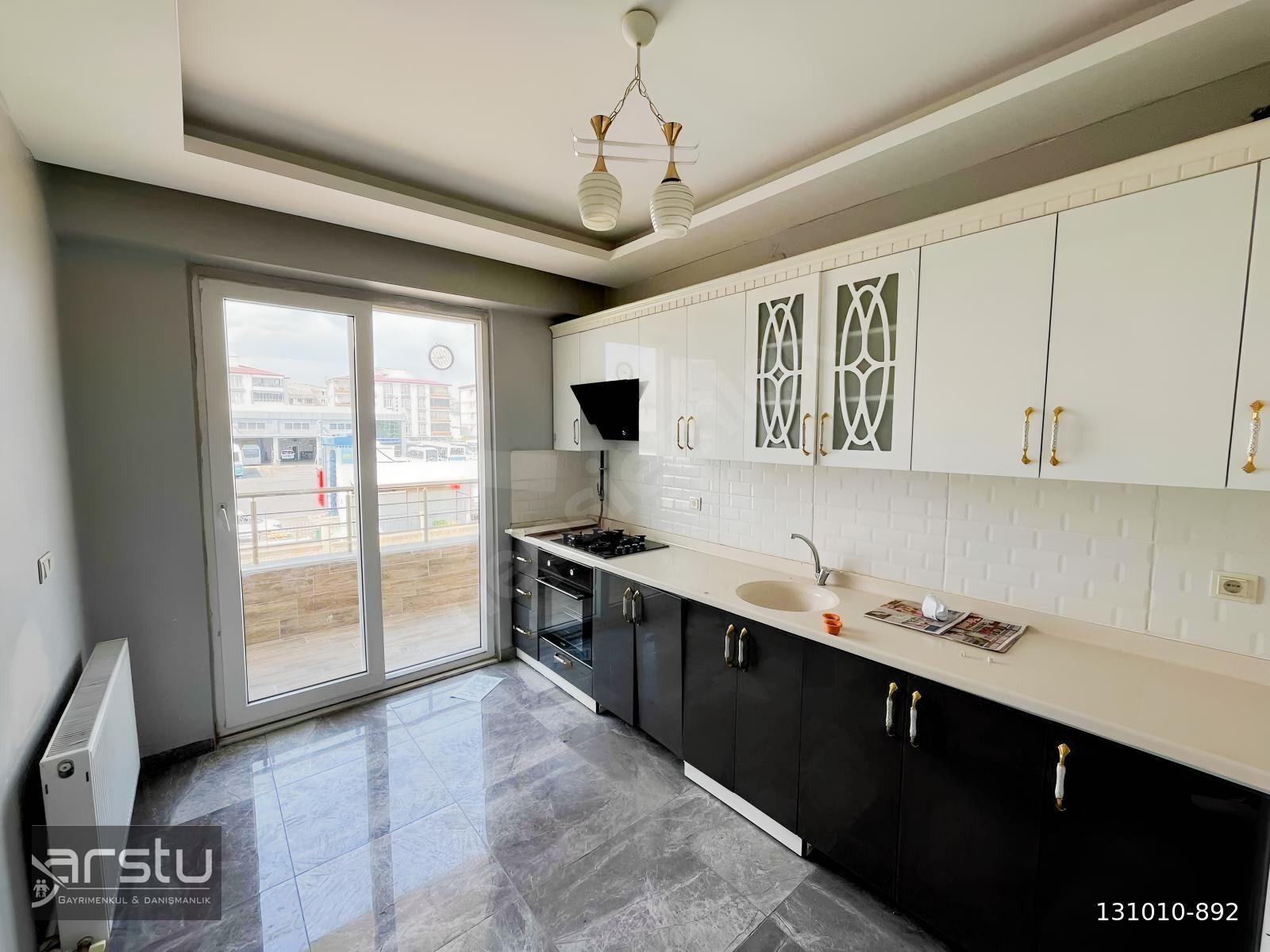 ARSTU GAYRİMENKUL FURKAN'DAN 400 YATAKLI KARŞISI 2+1 DAİRE