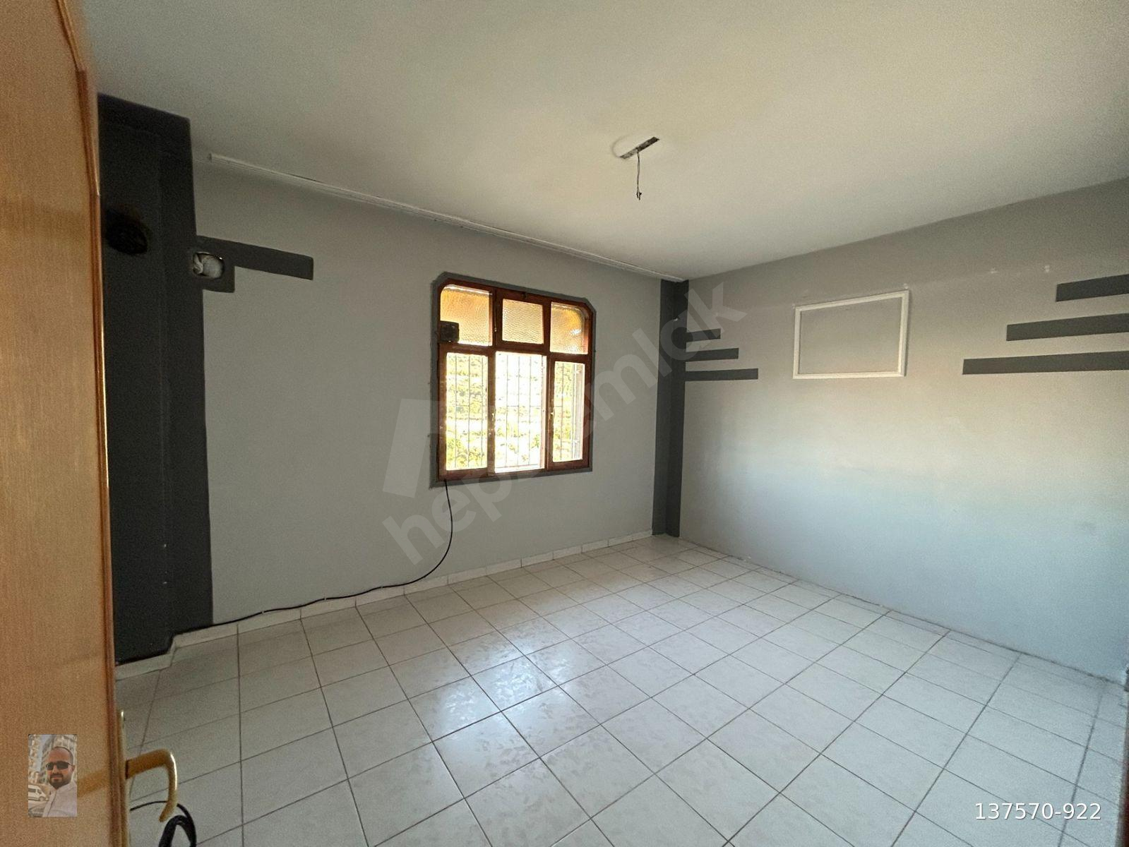 ALTINÖZÜ MERKEZDE 2+1 ANA CADDE ÜZERİNDE KİRALIK DAİRE