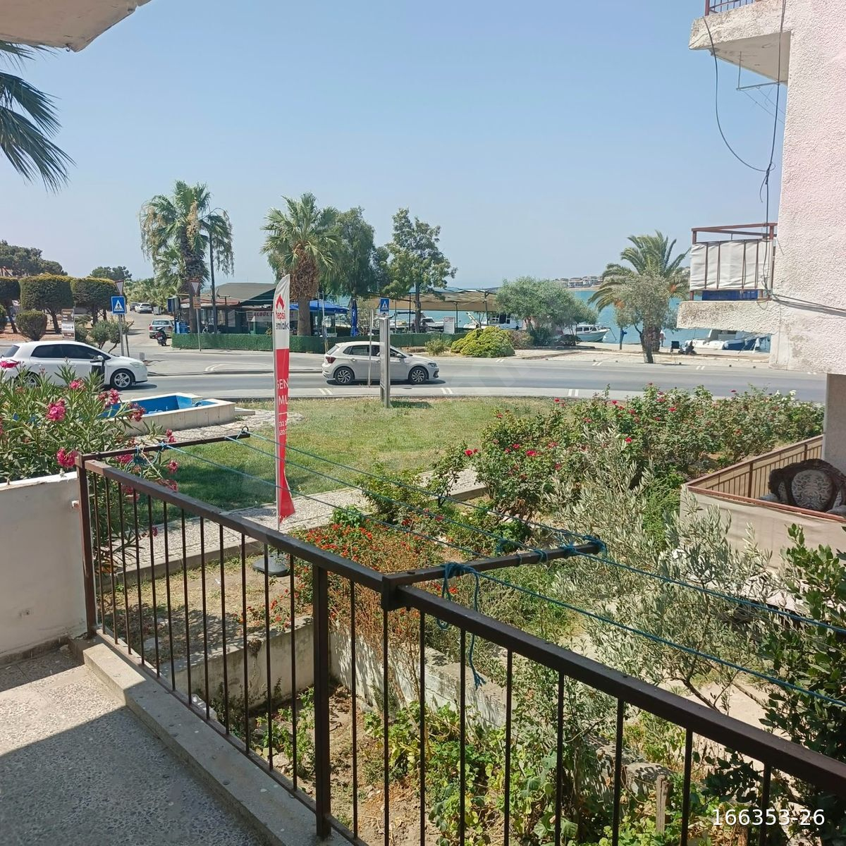 Ali Çetinkaya'da deniz manzaralı kiralık boş daire