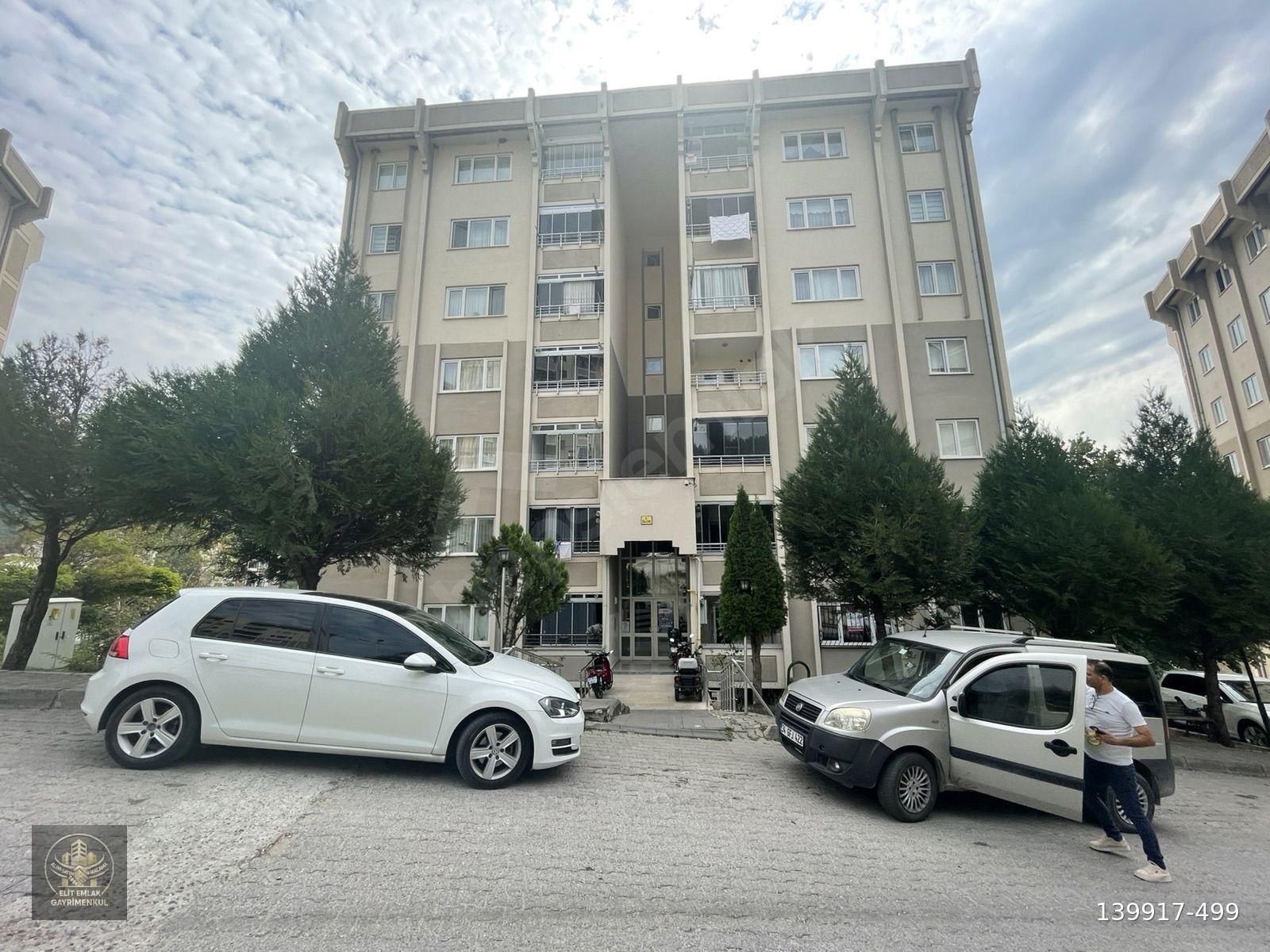 TOKAT NİKSAR ELİT GAYRÜMENKULDEN 2.ETAP TOKİDE 3+1 SATILIK DAİRE