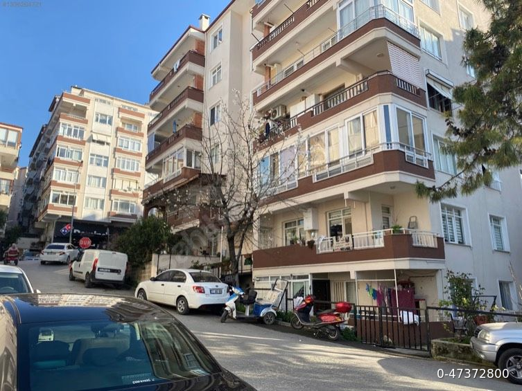 Sahibinden Dominos karşısında giriş kat