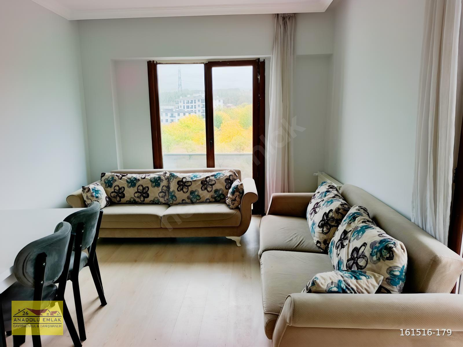 BAHÇELİEVLER'DE SİTE İÇİ SATILIK 2+0 DAİRE