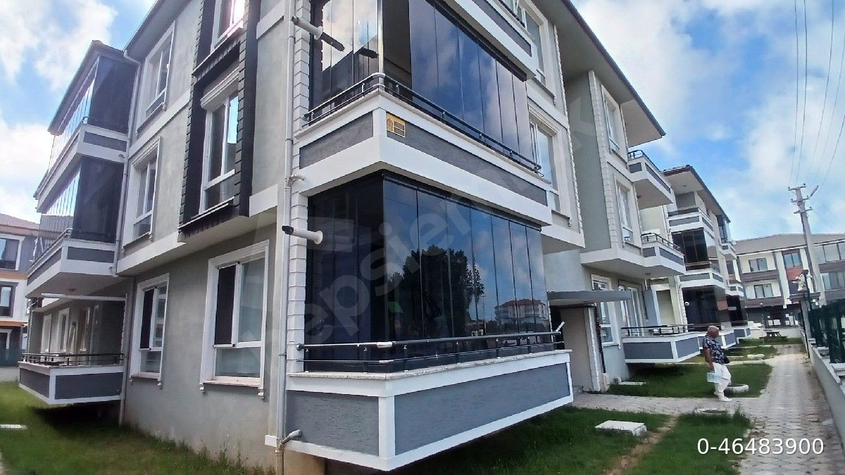 karasu incilli mah satılık2+1 havuzlu çocuk parkllı acil sahibinden