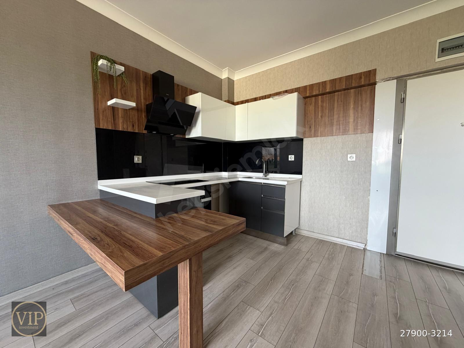 CUMHURİYET MAH İSTGATE METRO YANI ORMAN CEPHE 1+1 KİRALIK DAİRE