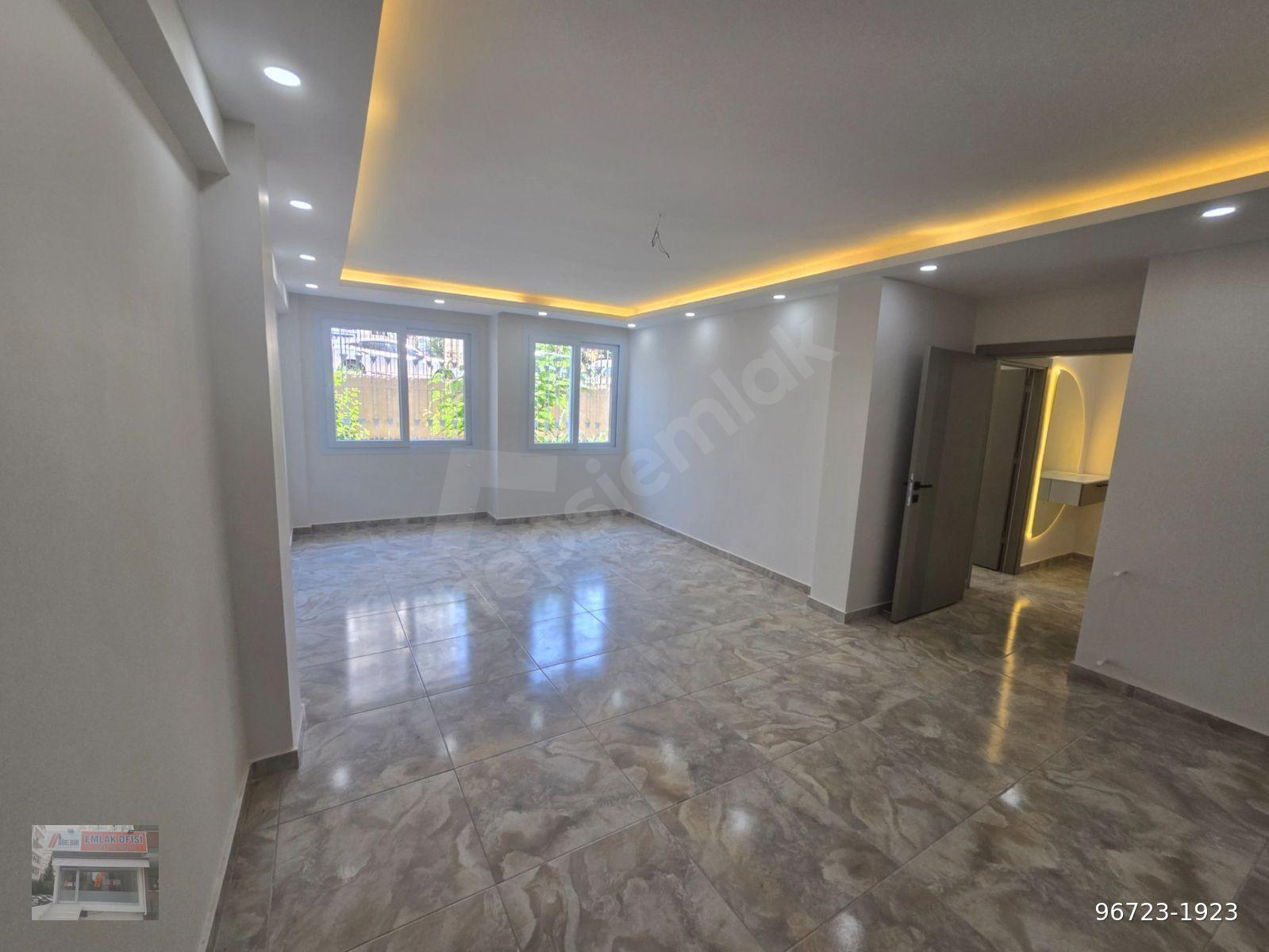 K.Evren Bulvarına Yakın Yatay Mimari İçi Yapılı İskanlı SATILIK Lüks 3+1 Daire