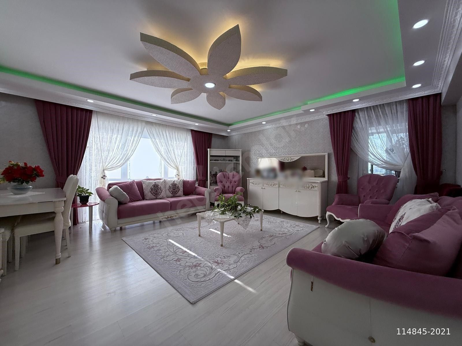 ŞEHİTLER CD. ÜZERİ!TEK BLOKLU LÜX SİTEDE PANORAMİK MANZARALI 3+1