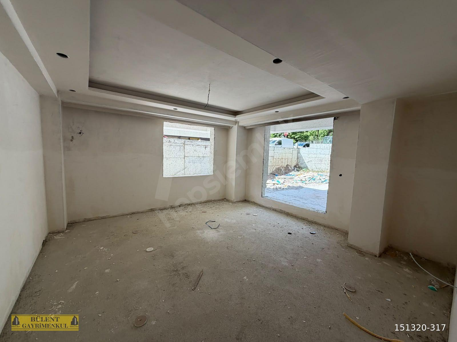 BAHÇELİEVLER BASIN SİTESİ YAKINI SIFIR 1+1 DÜZ GİRİŞ K.OTO PARK