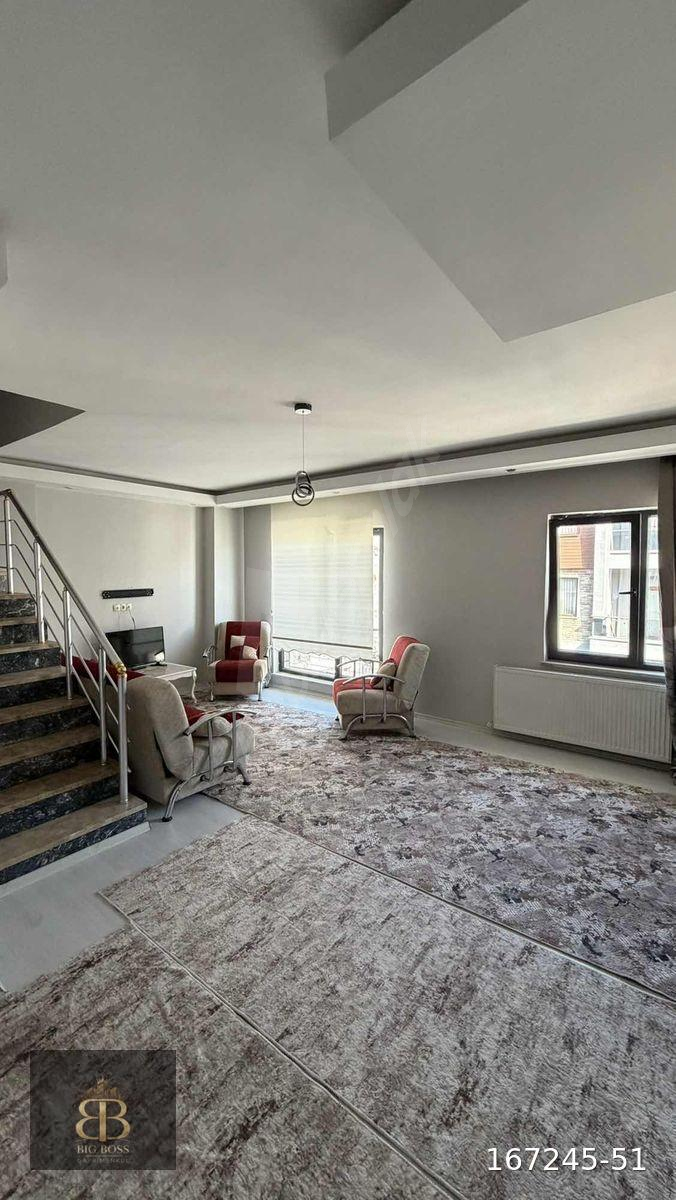 AVM YANINDA KİRALIK EŞYALI DUBLEX 2+1 DAİRE