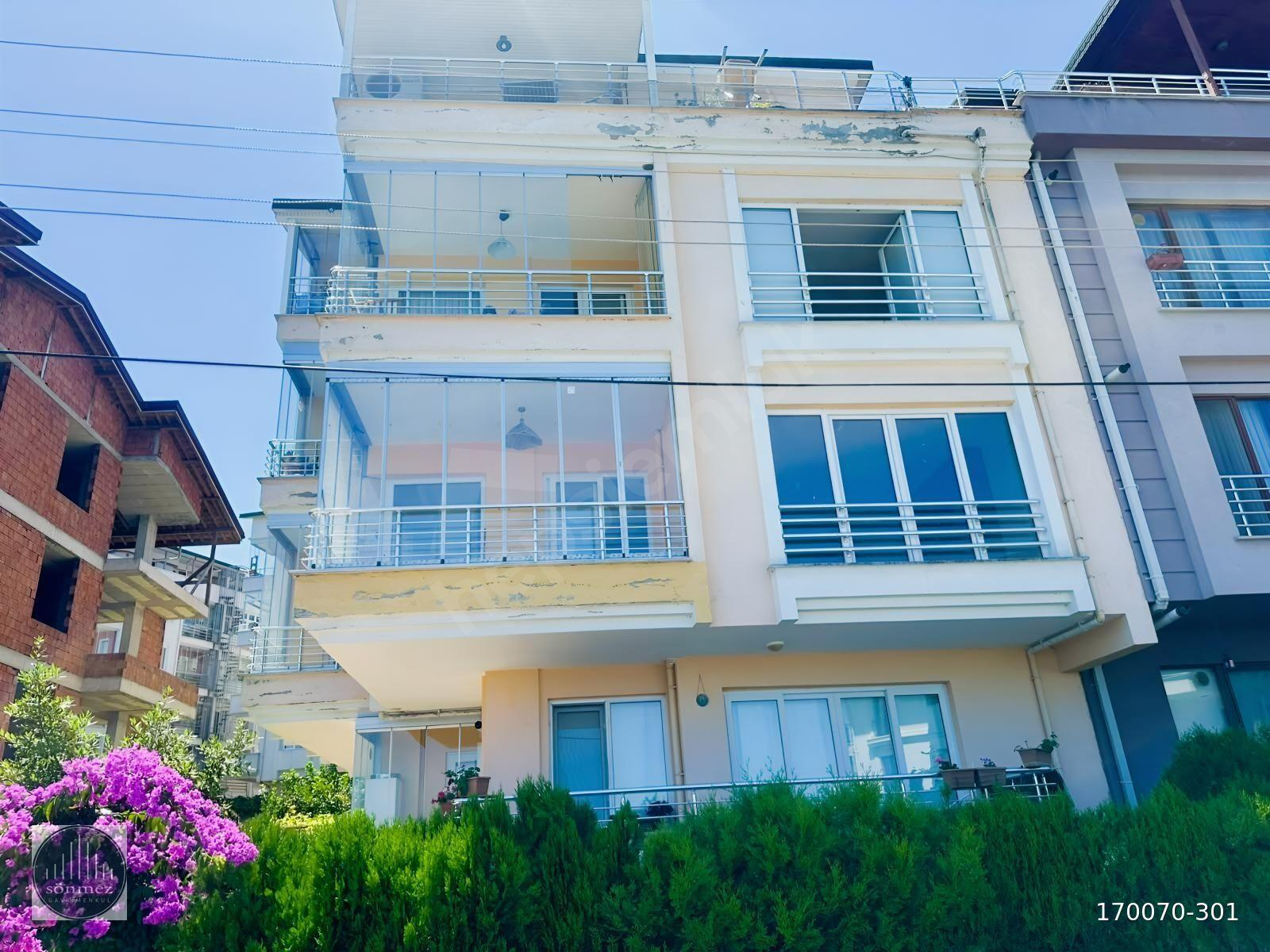 SÖNMEZ'DEN GÜZELYALI DA DENİZE YÜRÜME MESAFESİNDE 4+1 SATILIK