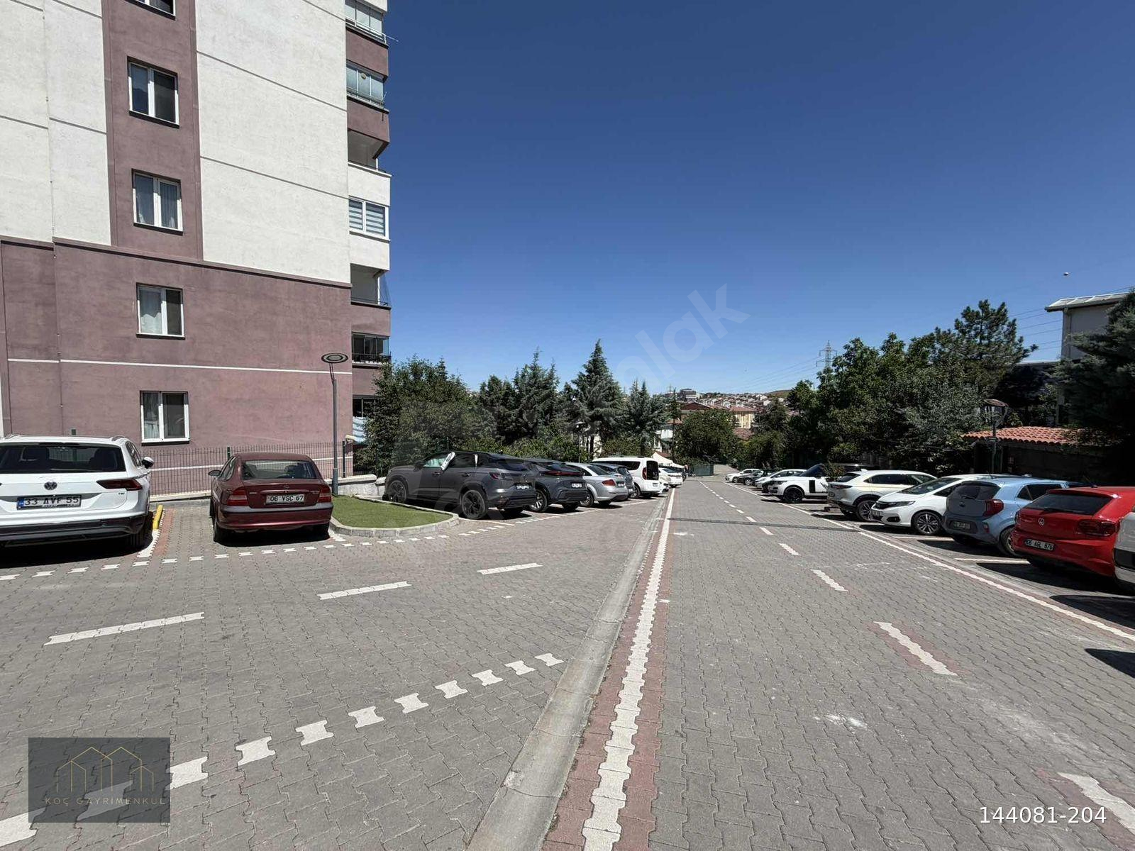 KOÇ GAYRİMENKUL'DEN , HARİKA LOKASYON,ARA KAT , ASANSÖRLÜ FIRSAT