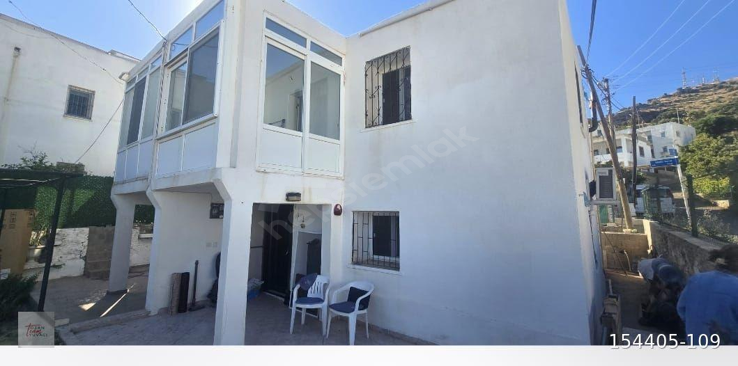 Bodrum Yeni köy Mah Kiralık 2+1 Bahçe Dubleks