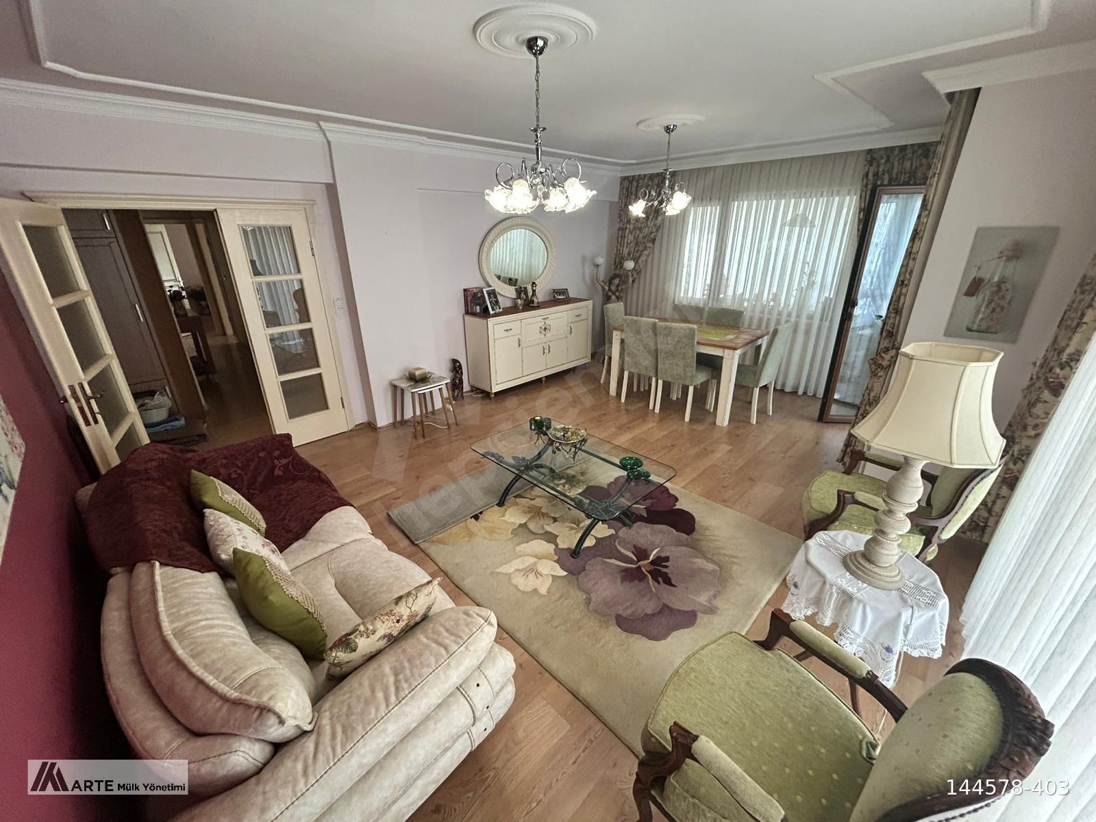 PAŞAKENT MAH. 3+1 ARA KAT 150 M2 OTOPARKLI SATILIK DAİRE