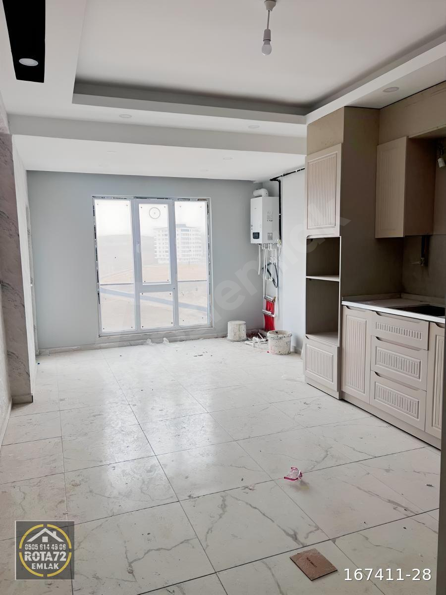 üniversite yolunda acil satlık lüks daire