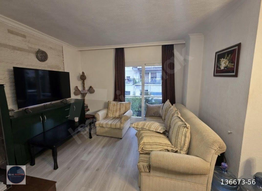 MUMCULARIN EN AVANTAJLI NOKTASINDA PAZAR YERİNDE 2+1 SATILIK