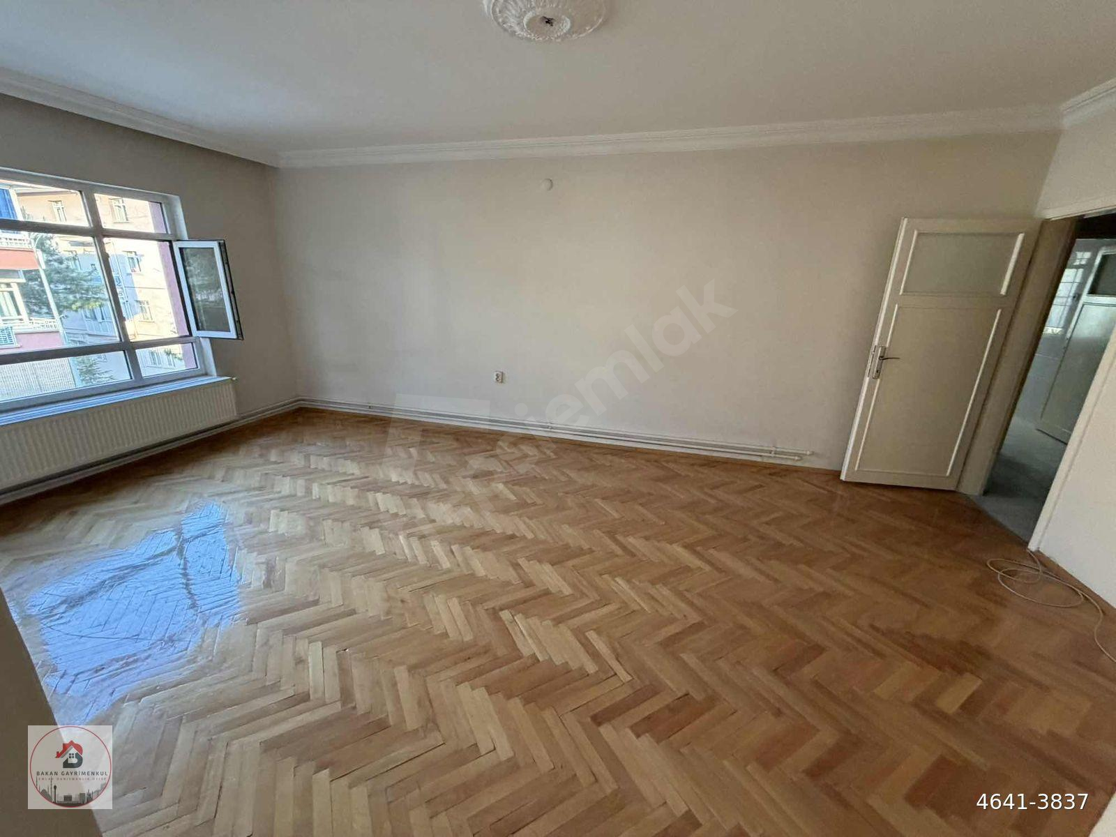 NİMET SOKAK'TA 3+1 KİRALIK DAİRE ARA KAT ÖN CEPHE