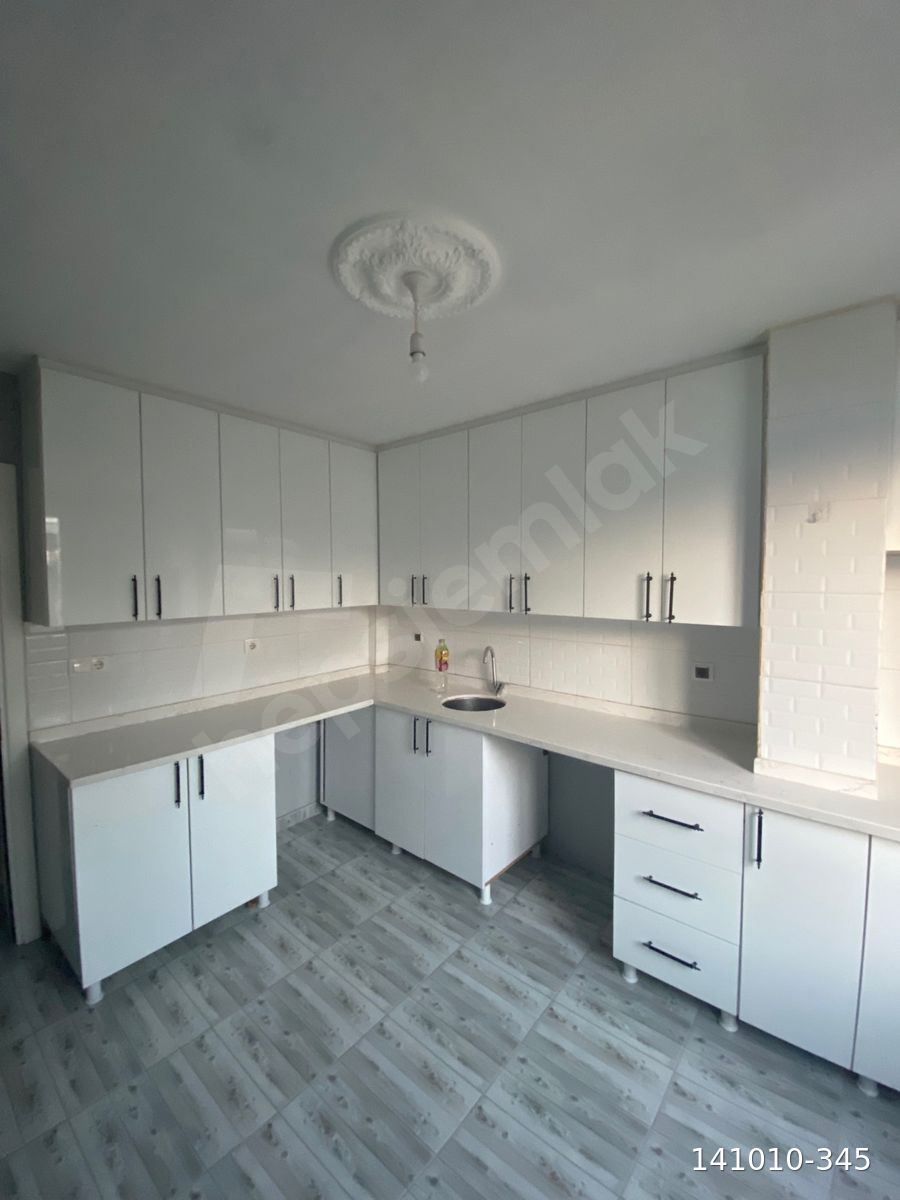 Selahaddin Eyyubi Mahallesi Cumhuriyet Karakolu Civarı 2+1 Kiralık Daire