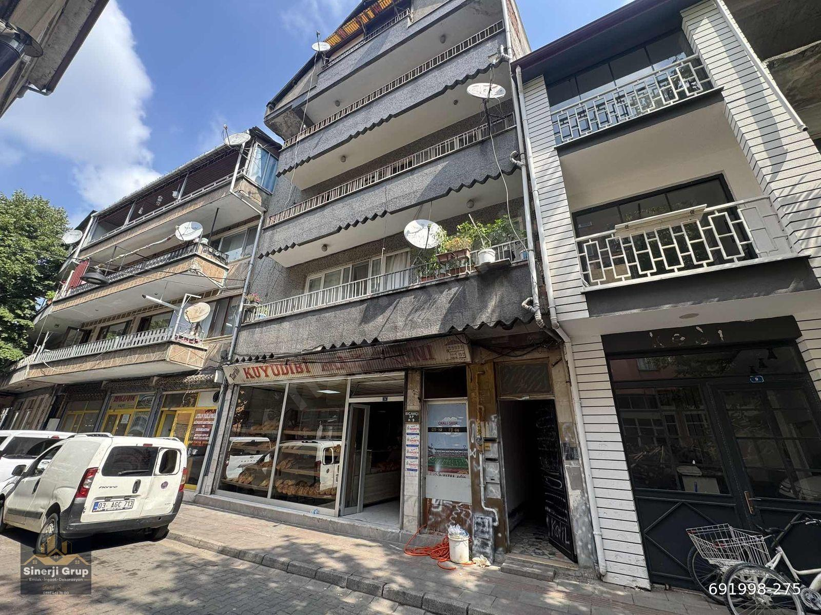 SİNER GAYRİMENKUL MERKEZİ KONUMDA KİRALIK EŞYALI 3+1 DAİRE