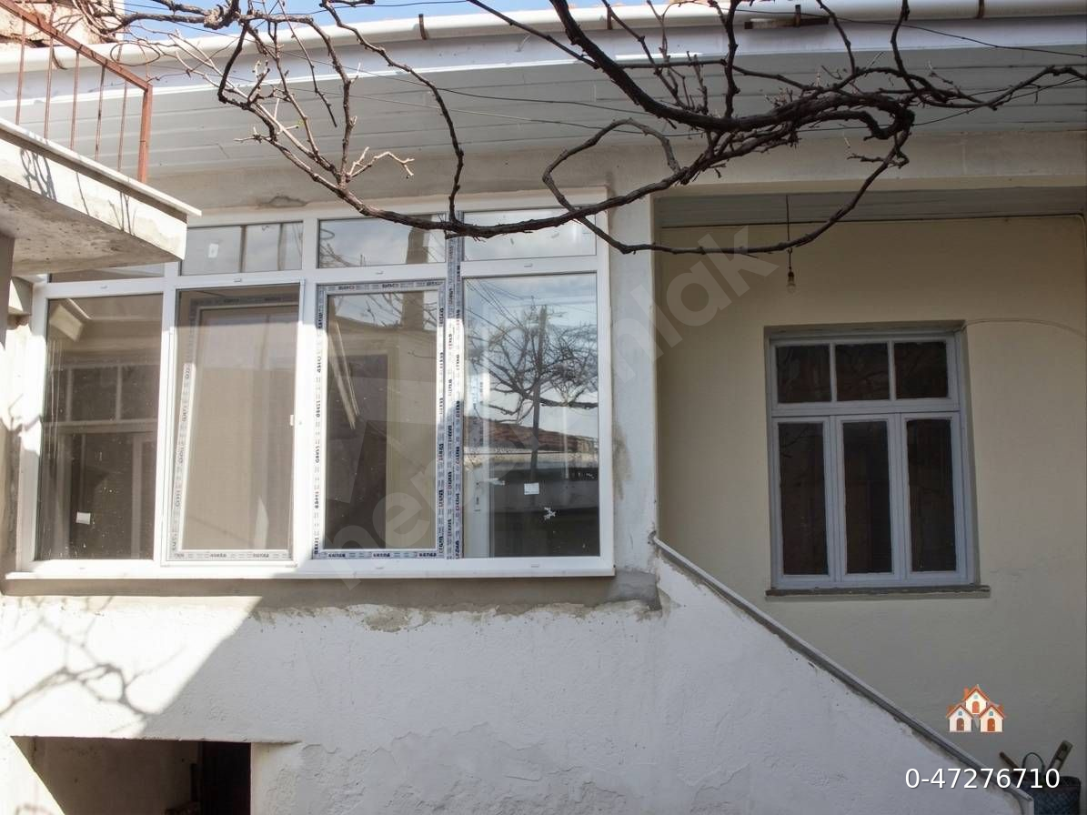 Öğrenciyle Kiralıktır..