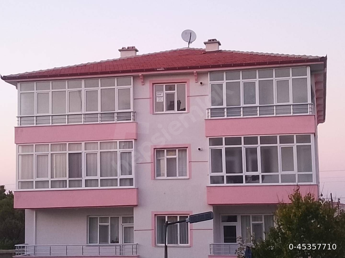 KADINHANI 3+1 SATILIK DAİRE
