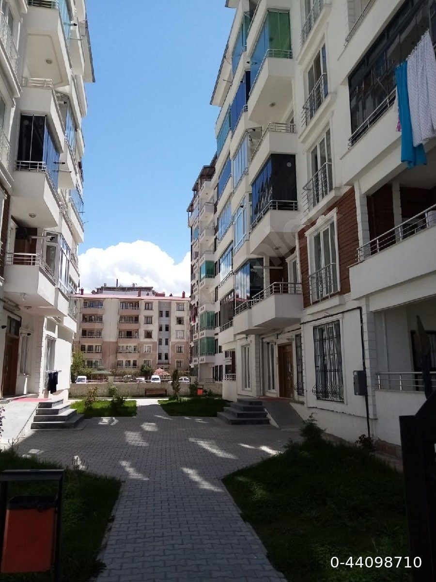 Ali Paşa da Nezih sitede satılık Nezih daire