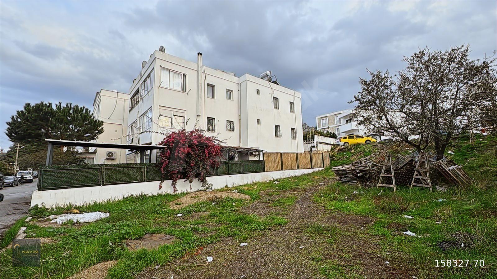 Turgutreis Yakaarası Geniş Bahçeli,Bağımsız Giriş,Tadilatlı 2+1