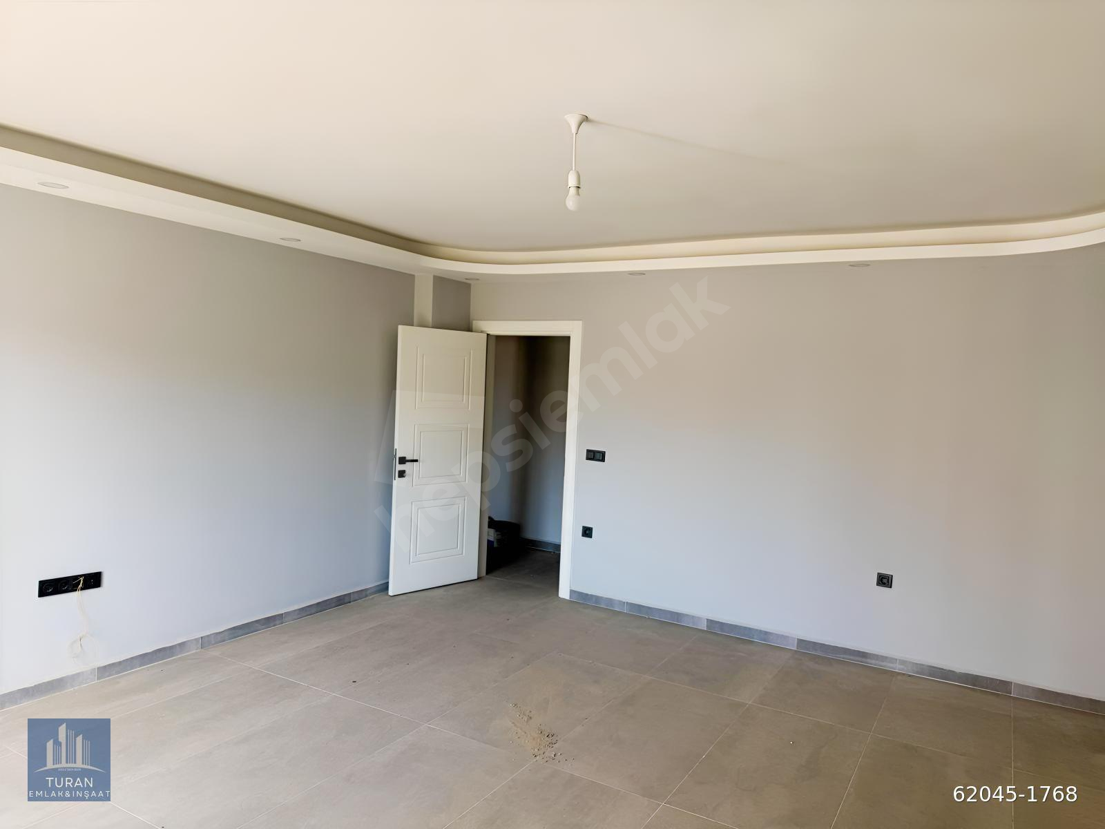 MİLAS HACIAPTIDE ÇEVRE YOLUNA YAKIN SATILIK DAİRE.