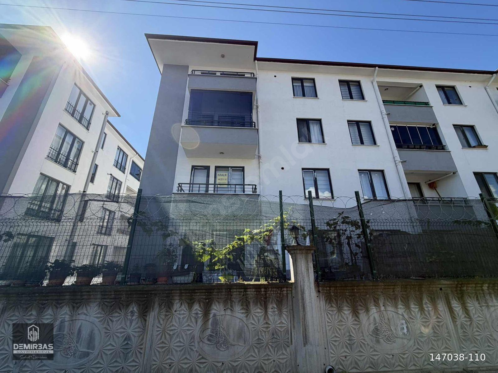 Demirbaş Gayrimenkulden Üni. Böl. Kiralık 2+1 Eşyalı Daire