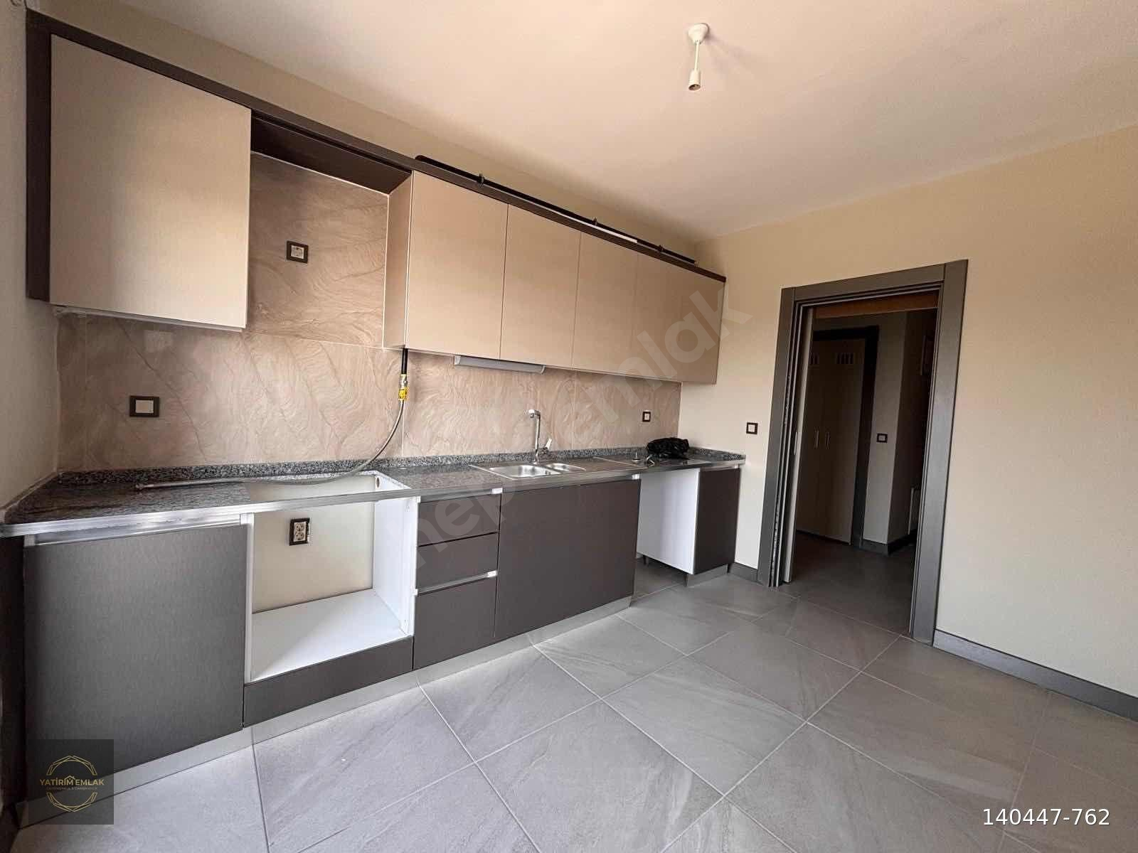KUZUCULU TOKİDE 3+1 DC BLOKTA 3. KAT SATILIK SOSYAL KONUT
