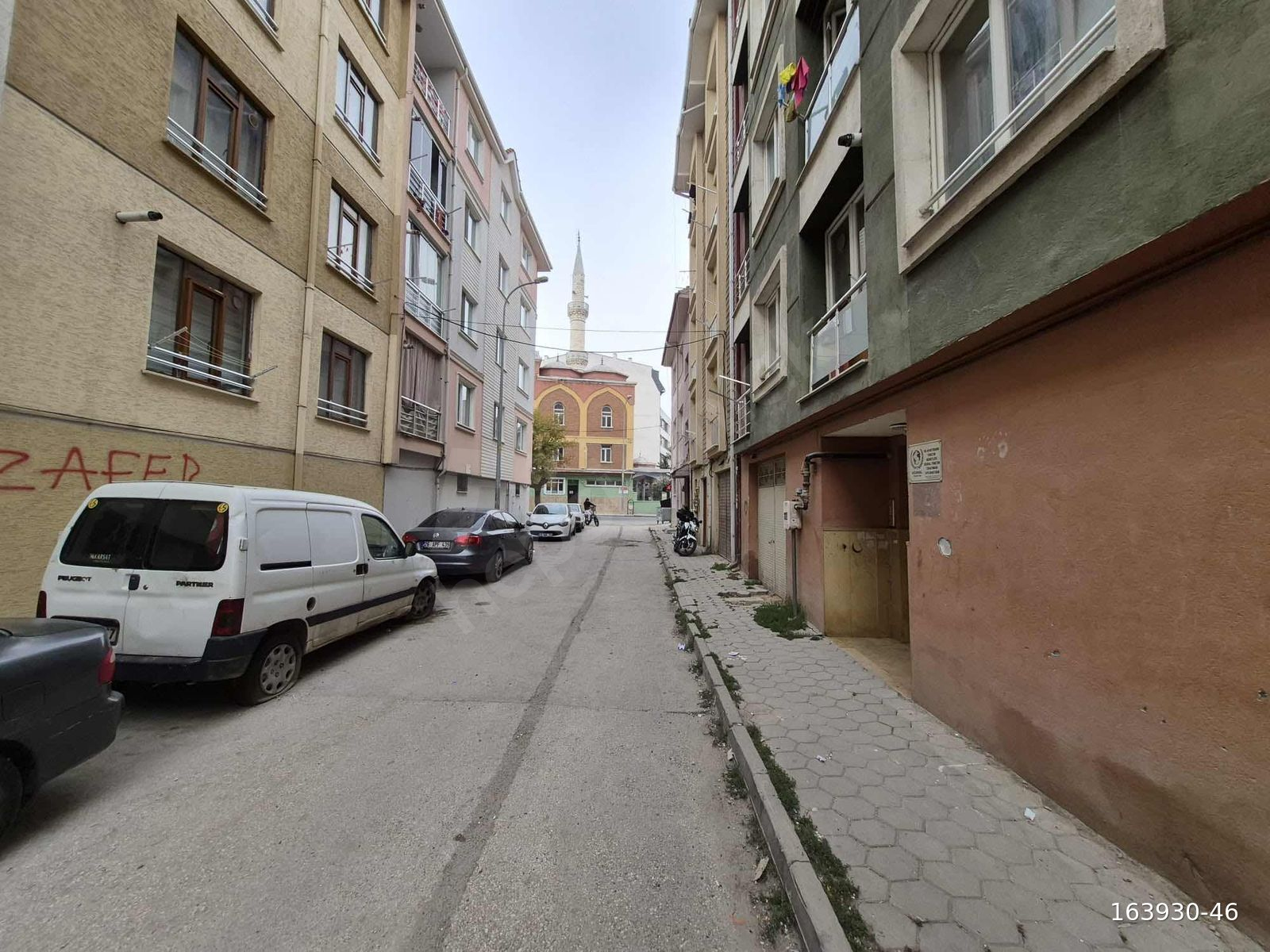 UMUT EMLAKTAN SÜTLÜCE ŞAHANE KONUMDA 1+1 EŞYALI KİRALIK DAİRE