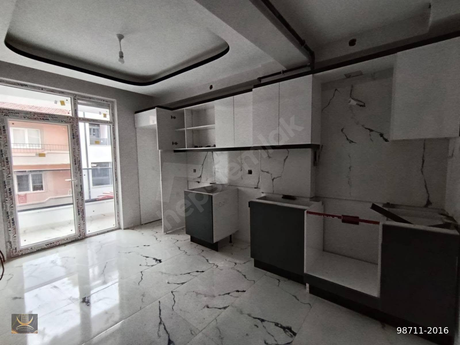 POYRAZ EMLAK'TAN EMEK MAH. VALİ ALİFUAT GÜVEN OKULU YAKINI 2+1 90m² SATILIK DAİRELE