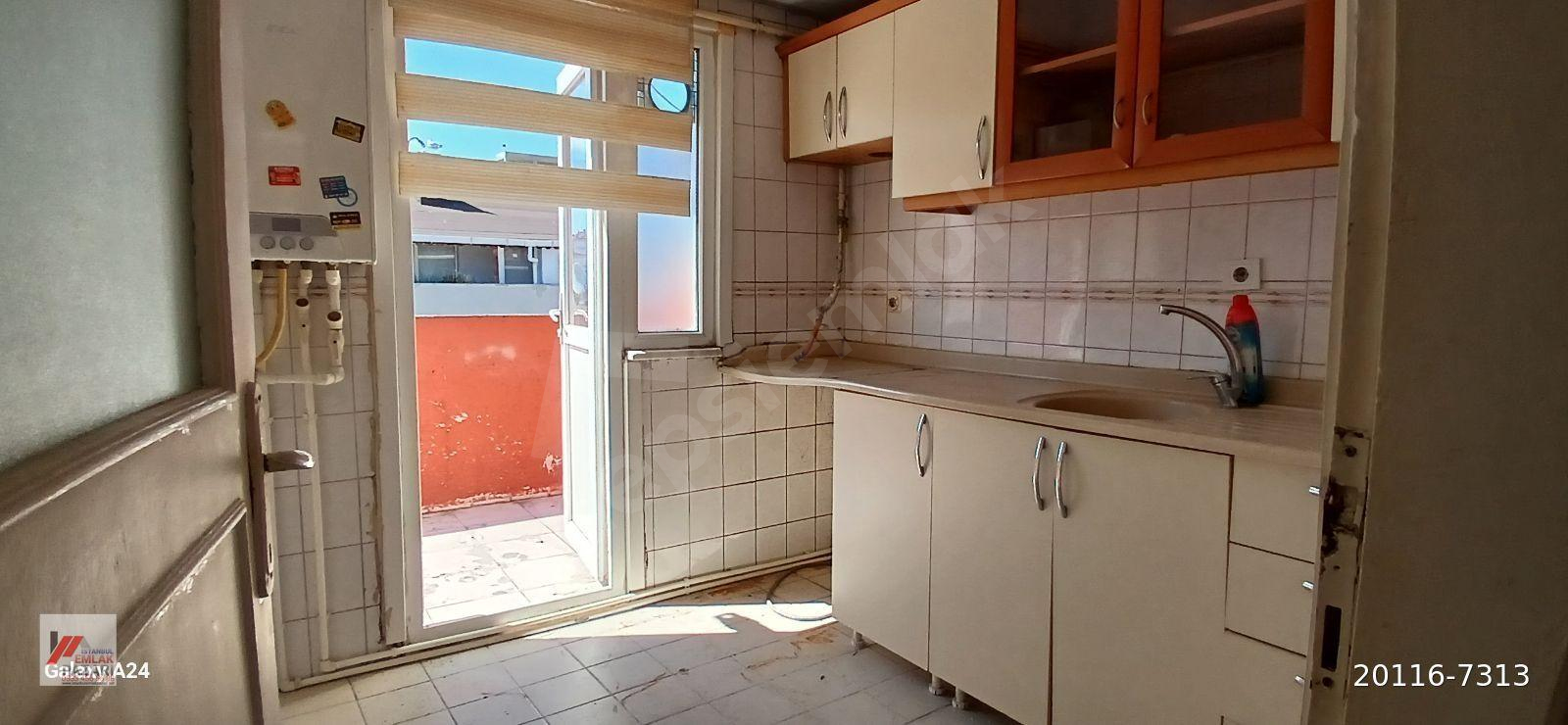Avcılar Gümüşpala Hastane E-5 üniversite göl sahili yakın 1+1