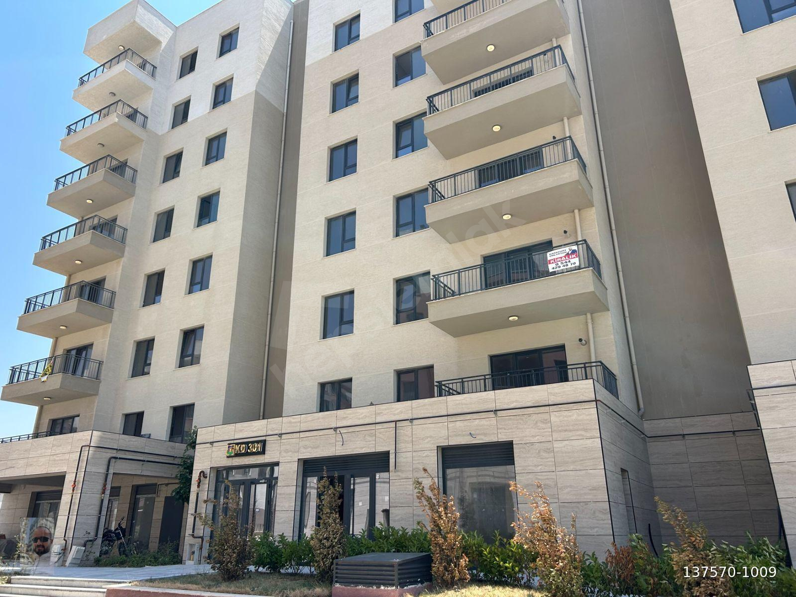 CUMHURİYET CADDESİ ÜZERİNDE KD301 BLOKTA KİRALIK ARAKAT DAİRE