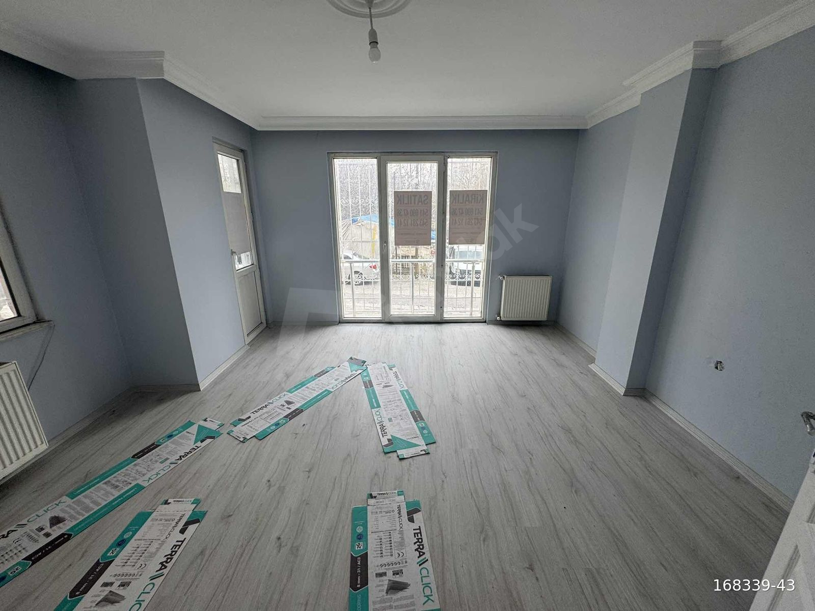 KAYIŞDAĞI MAHALLESİNDE ARAKAT 2+1 BALKONLU SATILIK DAİRE